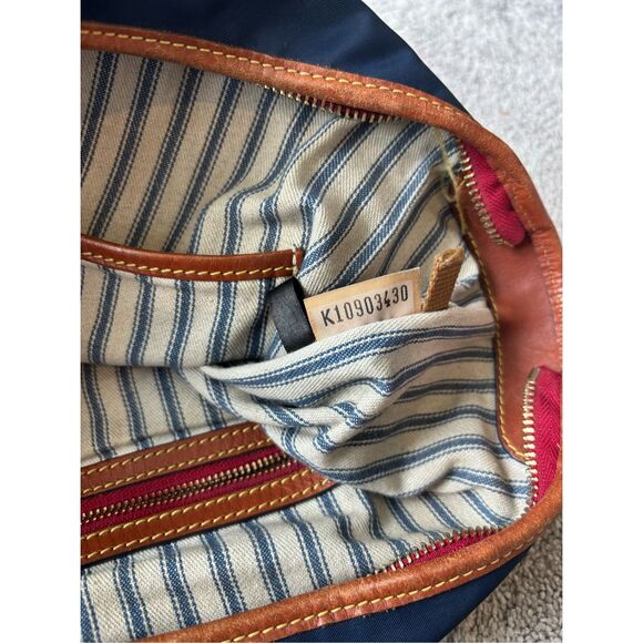 Dooney & Bourke large tote navy, $270 - Picture 10 of 12